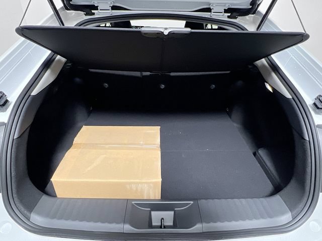 New 2026 Toyota Prius Plug-In Hybrid FWD image 31