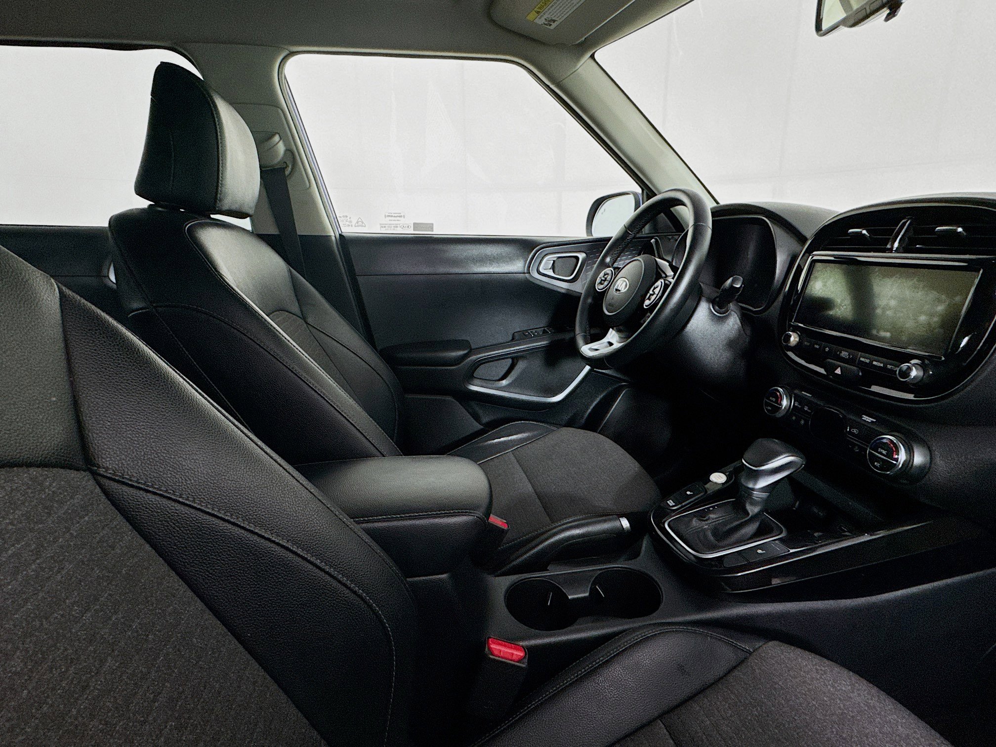 Used 2020 Kia Soul EX image 28