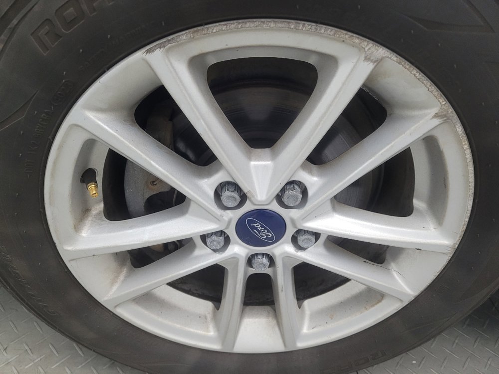 Used 2018 Ford Focus SE image 31