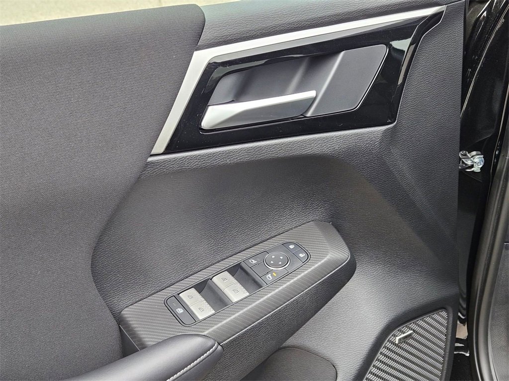 New 2025 Mitsubishi Outlander ES image 15