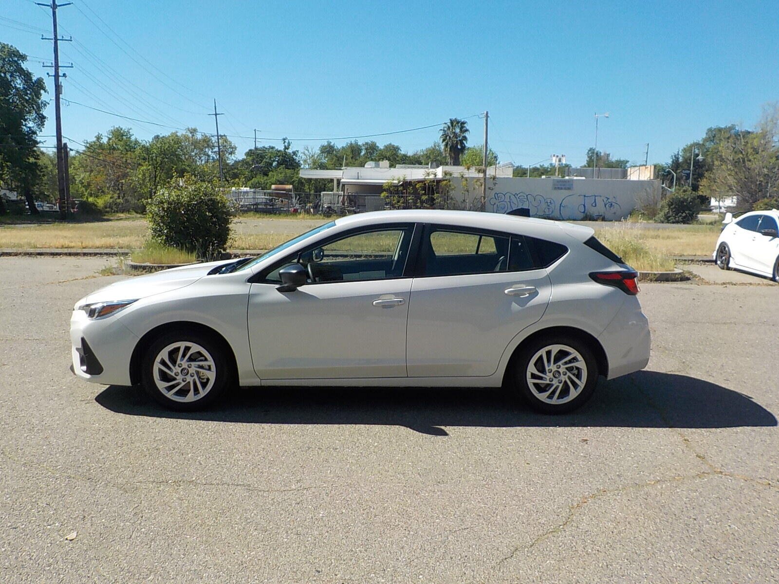 Used 2025 Subaru Impreza 2.0i AWD/4WD image 9