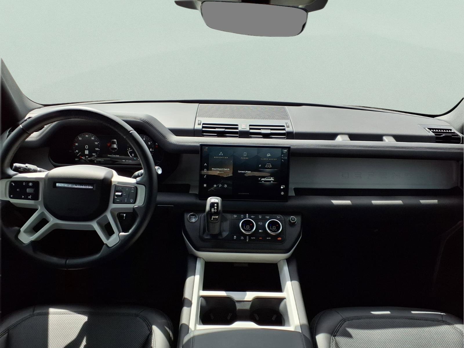 Used 2025 Land Rover Defender 110 S image 14