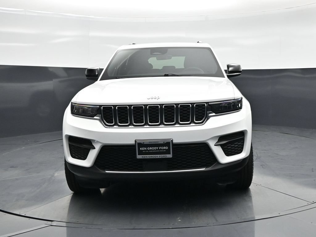 Used 2025 Jeep Grand Cherokee Laredo w/ Luxury Tech Group I AWD/4WD image 49