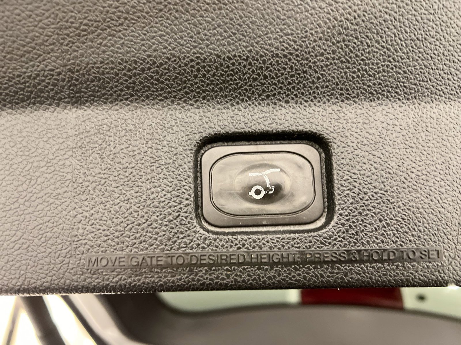 Used 2019 Ford Explorer Limited w/ Class III Trailer Tow Package image 27