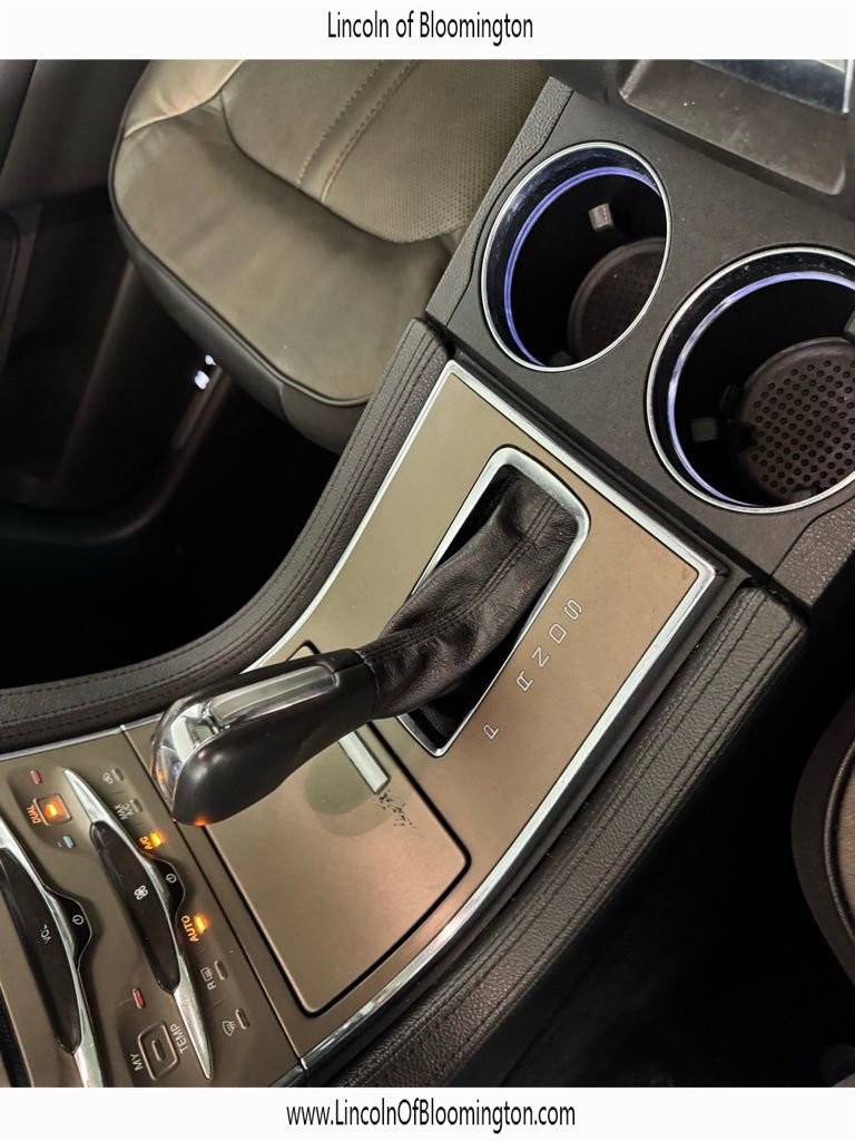 Used 2013 Lincoln MKX AWD image 33