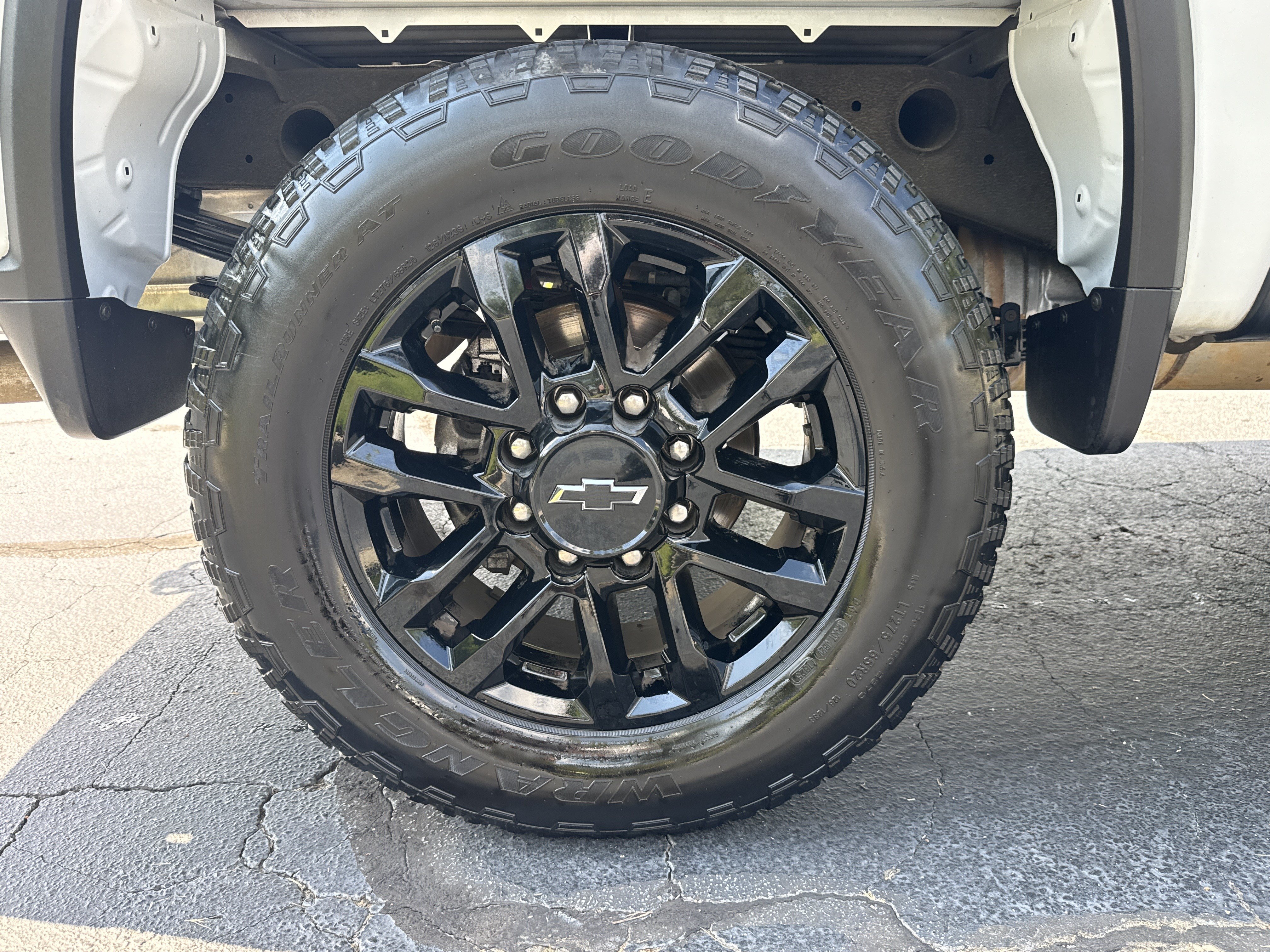 Used 2025 Chevrolet Silverado 2500 Custom w/ Custom Value Package AWD/4WD image 19