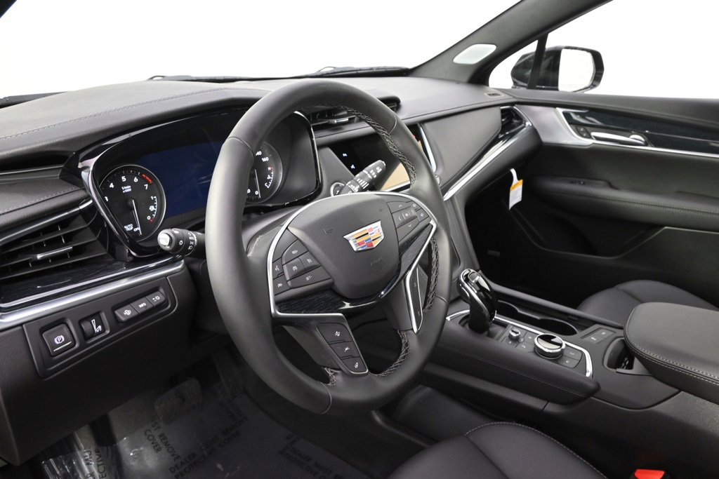 New 2025 Cadillac XT5 Premium Luxury w/ Technology Package image 11