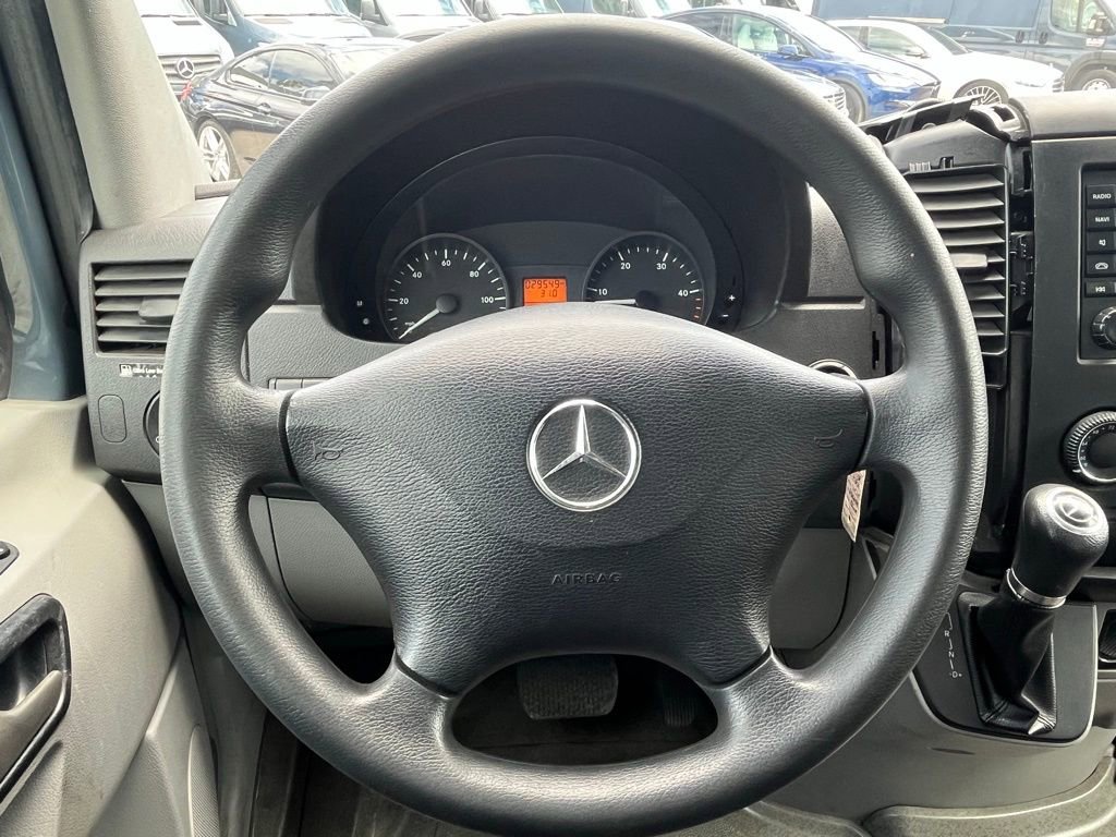 Used 2018 Mercedes-Benz Sprinter 2500 image 15