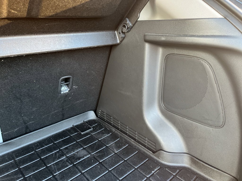 Used 2021 Hyundai Kona Limited image 28