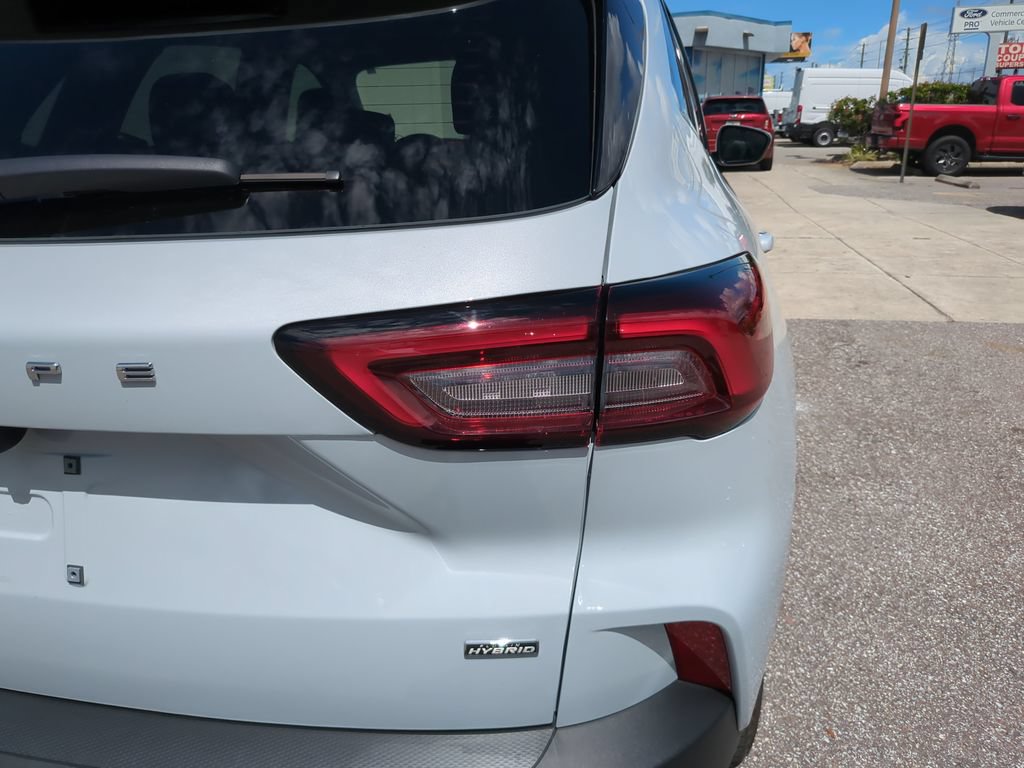 Used 2026 Ford Escape SE w/ PHEV Premium Package FWD image 13