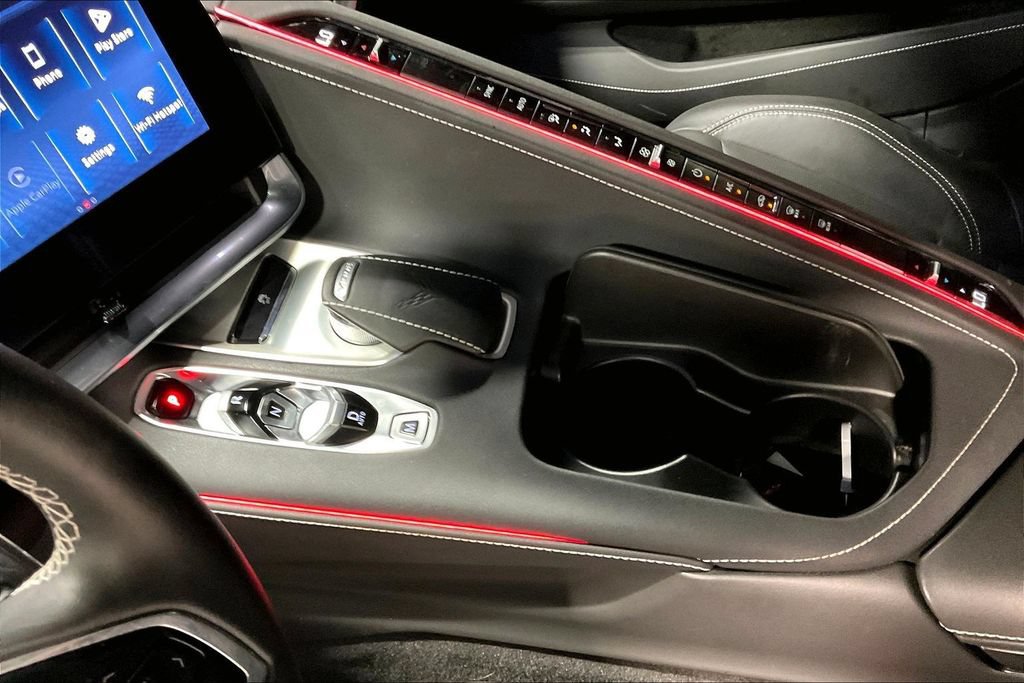 Used 2025 Chevrolet Corvette Stingray Coupe w/ 1LT RWD image 17