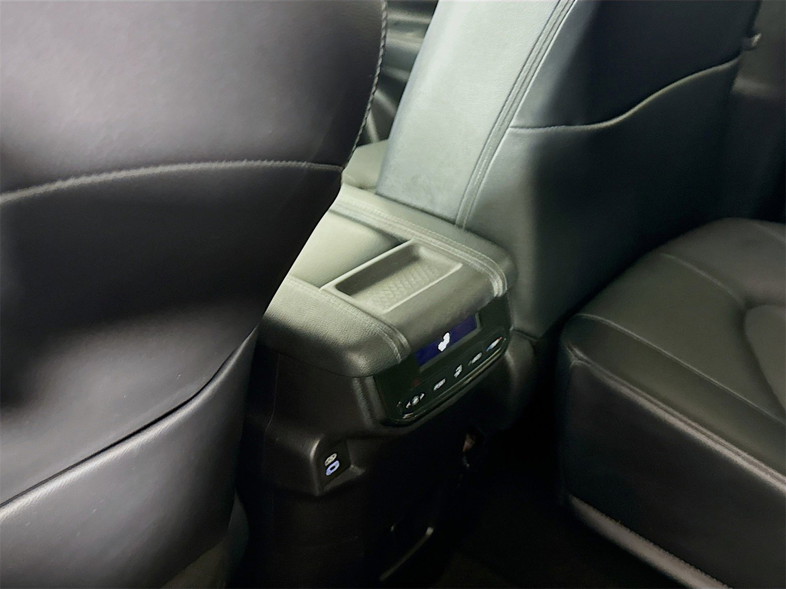 Used 2024 Toyota Grand Highlander XLE image 22