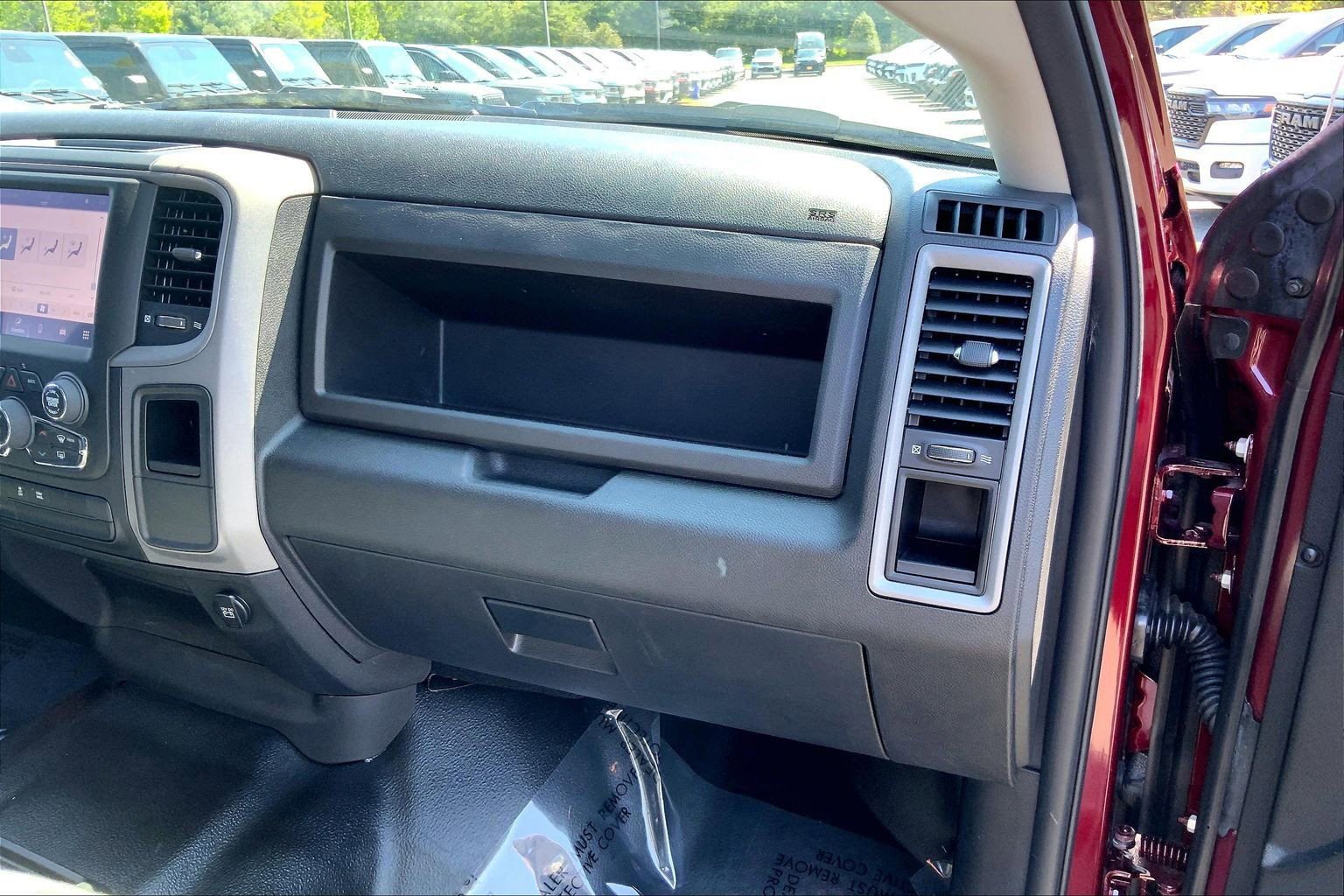 Certified 2024 RAM 1500 Tradesman w/ Tradesman SXT Package AWD/4WD image 18