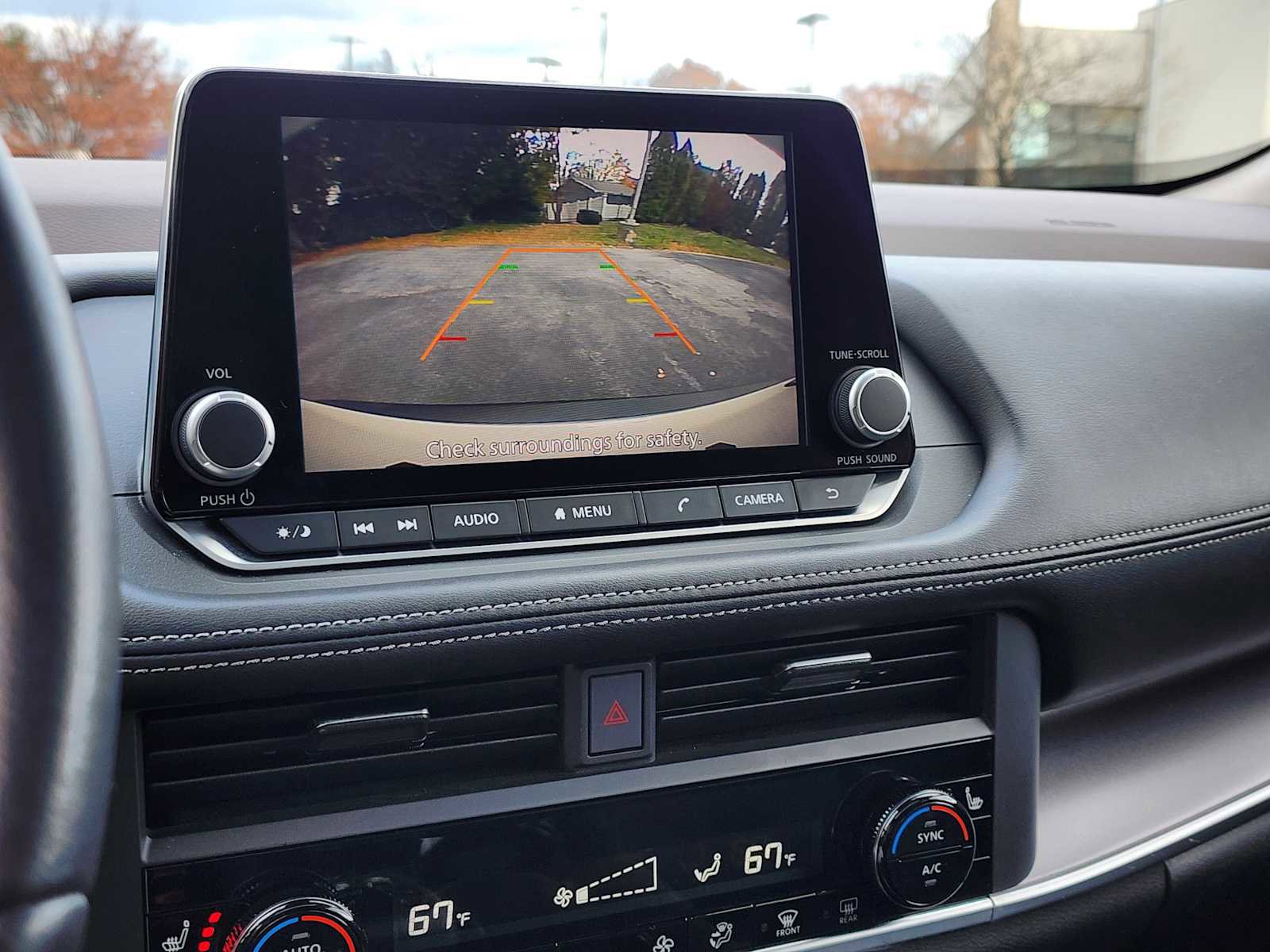 Used 2023 Nissan Rogue SV w/ SV Premium B Package image 10