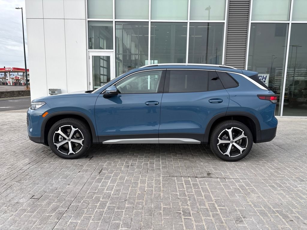 New 2026 Volkswagen Tiguan SE image 2