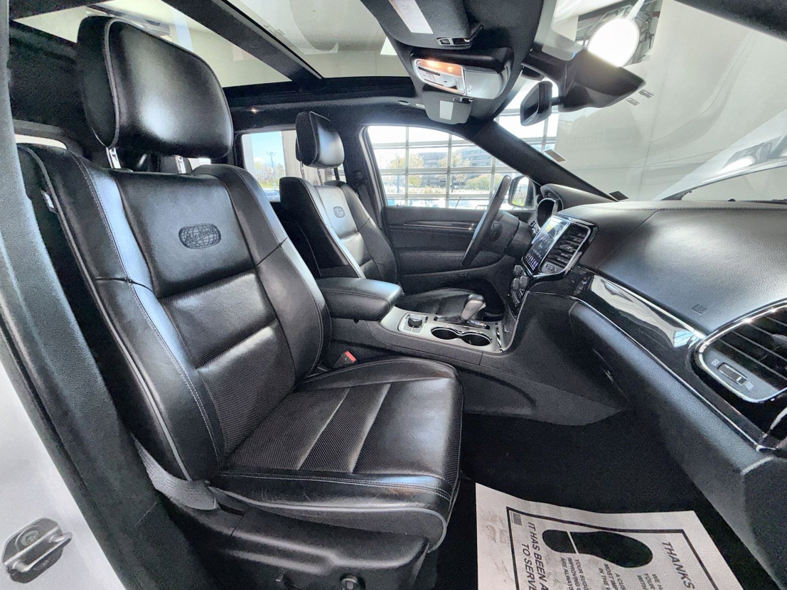 Used 2020 Jeep Grand Cherokee Overland image 27