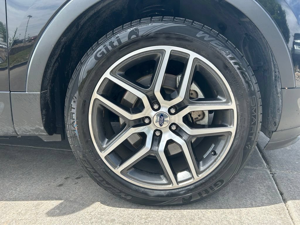 Used 2018 Ford Explorer Sport AWD/4WD image 32
