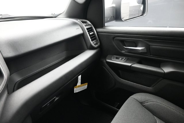 New 2027 RAM 1500 Express AWD/4WD image 8
