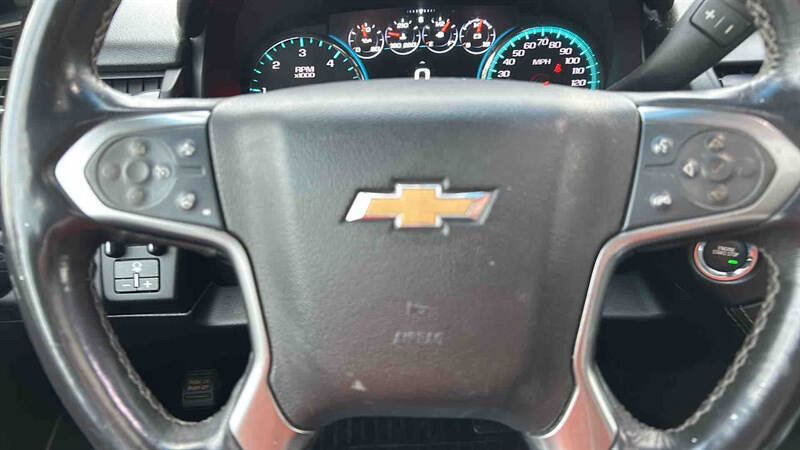 Used 2019 Chevrolet Suburban Premier AWD/4WD image 29