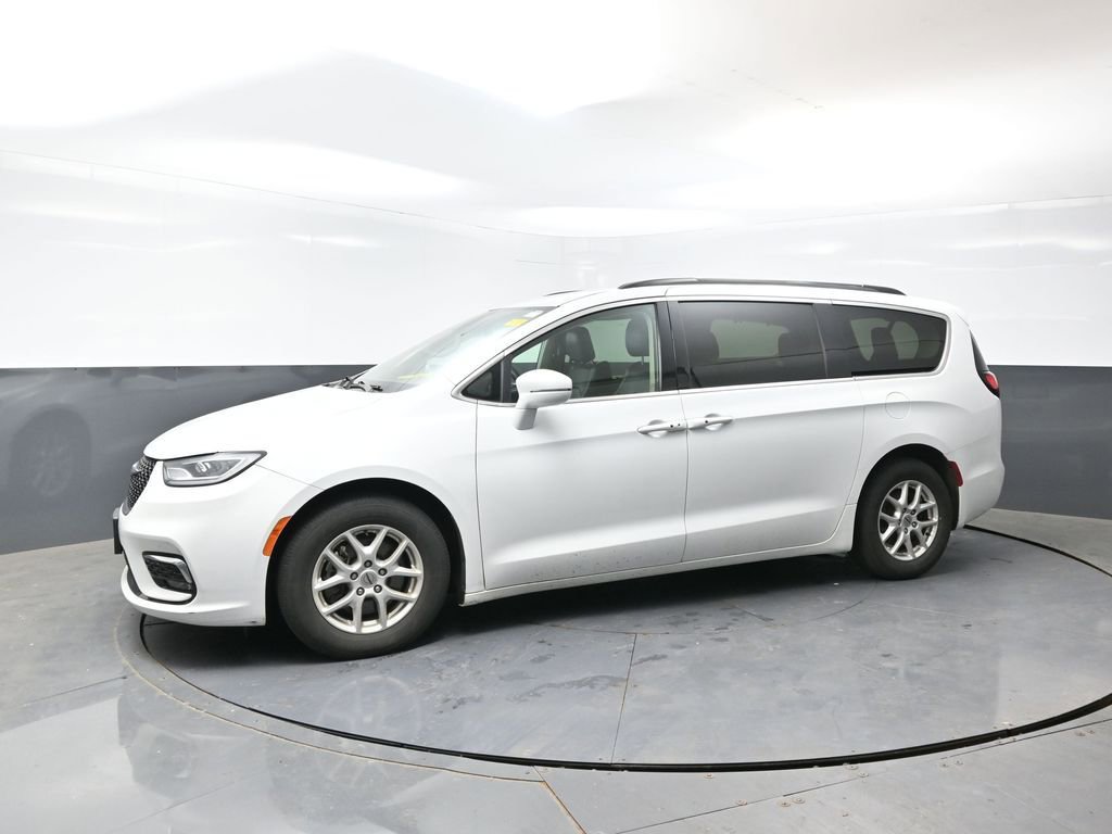 Used 2022 Chrysler Pacifica Touring-L FWD image 6