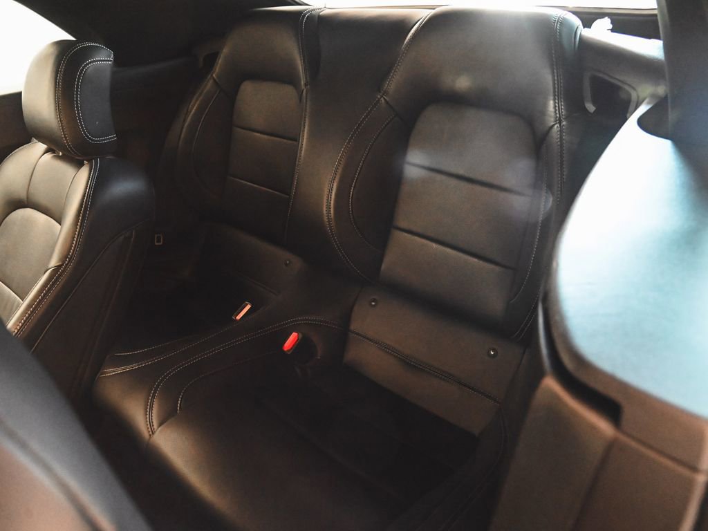 Used 2025 Ford Mustang Premium RWD image 31