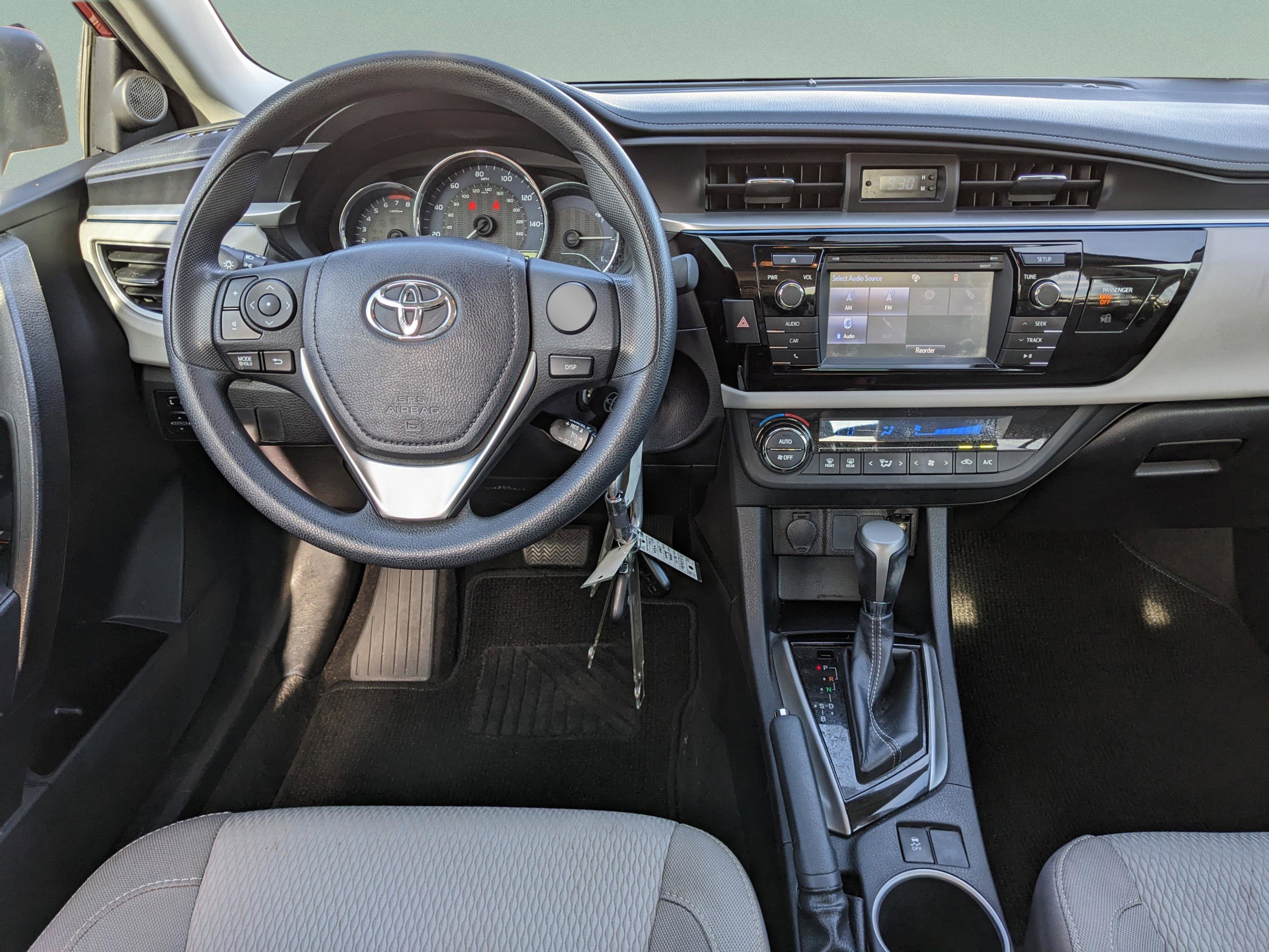 Used 2016 Toyota Corolla LE image 20