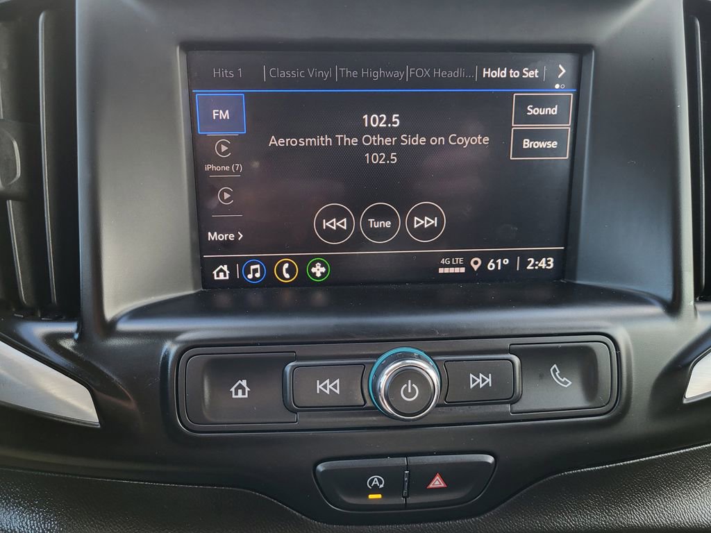 Used 2024 GMC Terrain SLE image 12