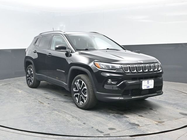 Used 2022 Jeep Compass Limited w/ Sun and Sound Group image 2