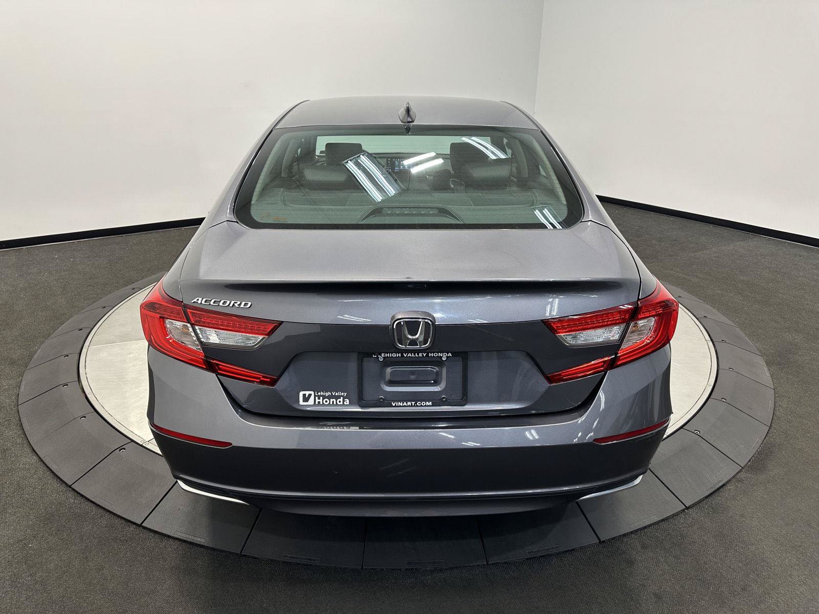 Used 2018 Honda Accord EX-L image 6