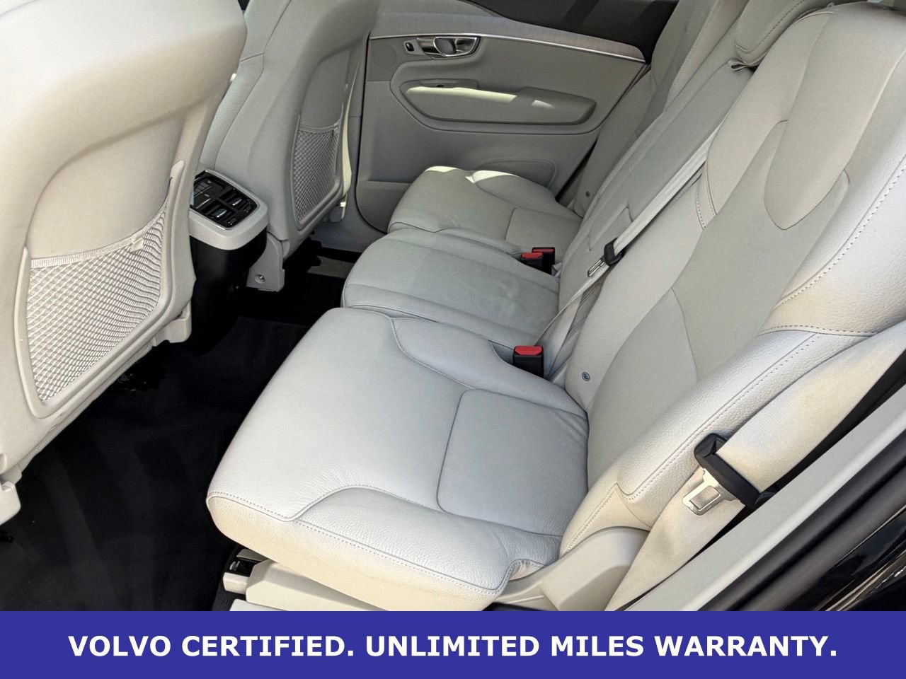 Certified 2025 Volvo XC90 B5 Core w/ Protection Package Premier AWD/4WD image 32