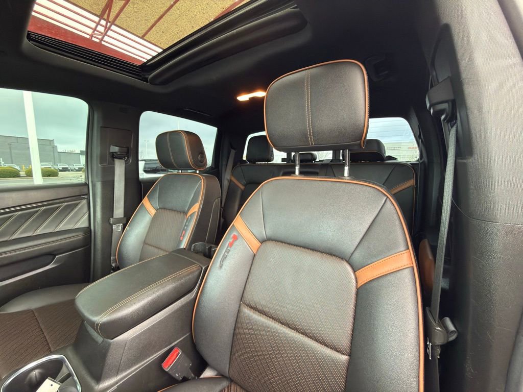 Used 2023 GMC Canyon AT4 w/ AT4 Premium Package image 18