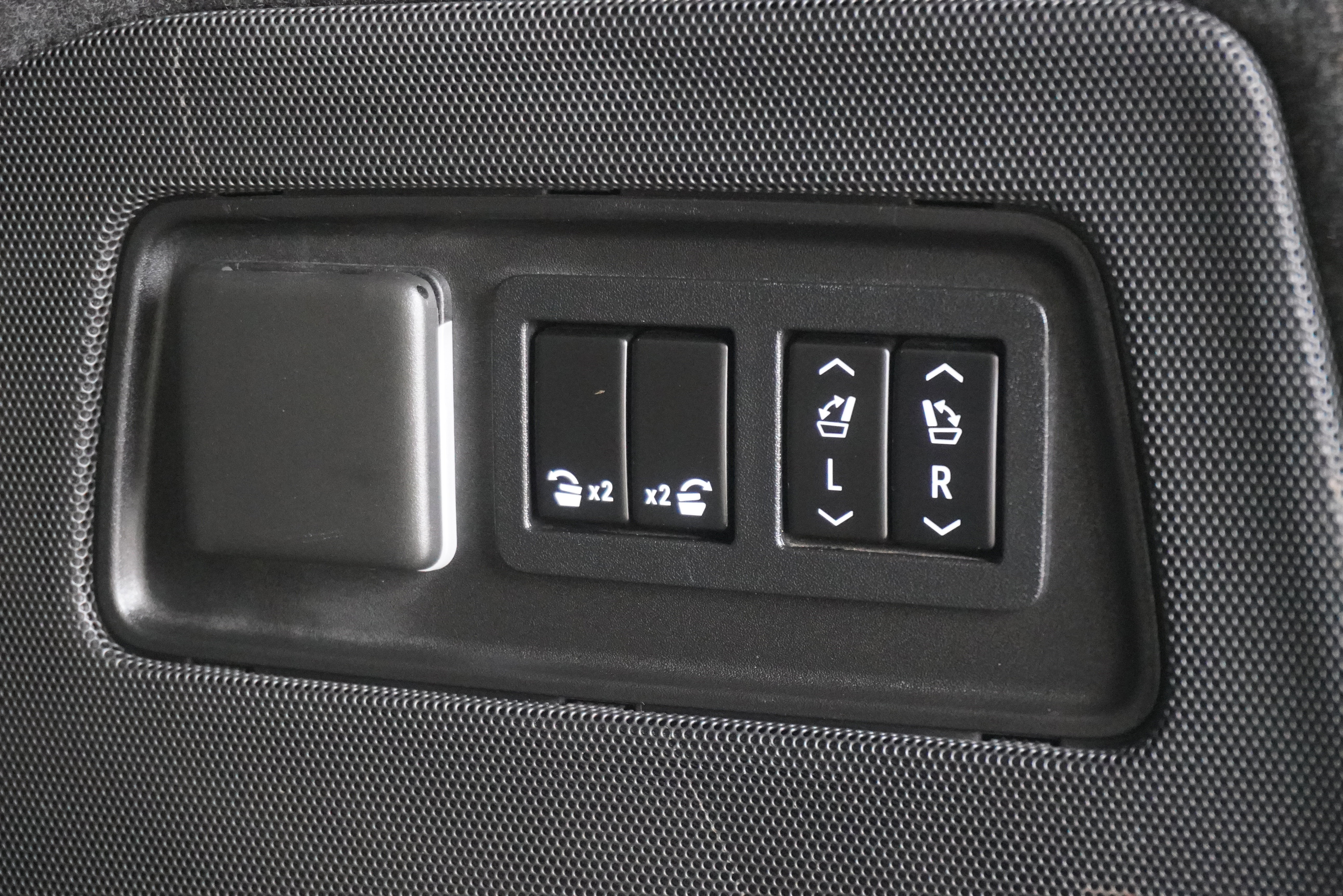 Used 2021 Cadillac Escalade Sport w/ Driver Assist Tech Package RWD image 34