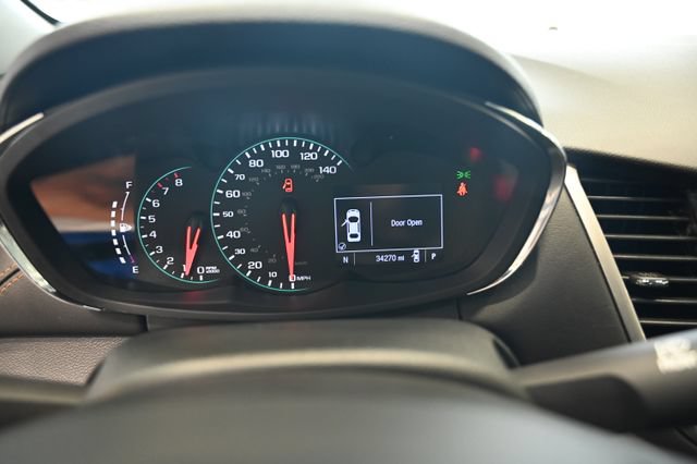 Used 2020 Chevrolet Trax LS AWD/4WD image 24