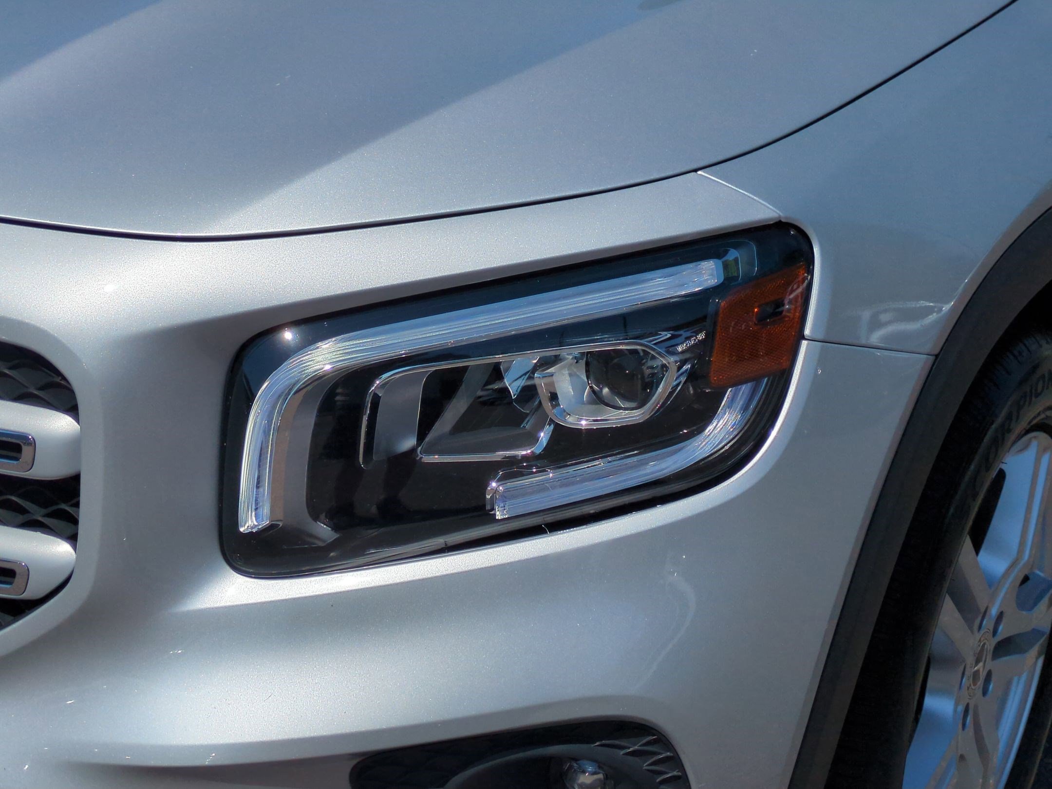Used 2020 Mercedes-Benz GLB 250 4MATIC image 9
