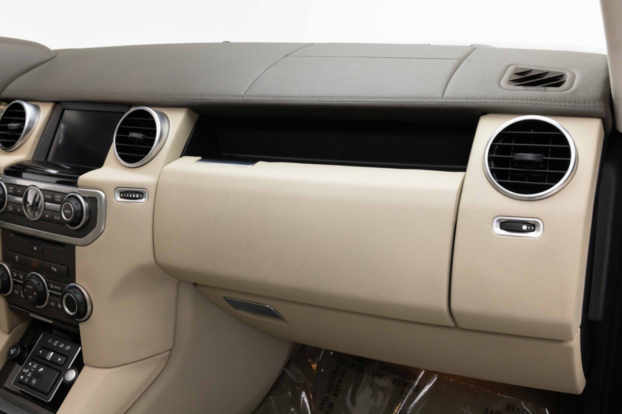 Used 2016 Land Rover LR4 HSE AWD/4WD image 30