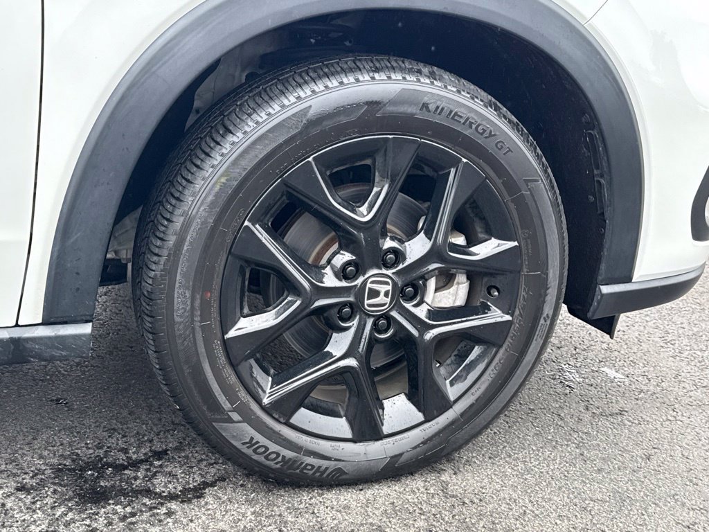 Certified 2024 Honda HR-V Sport image 9