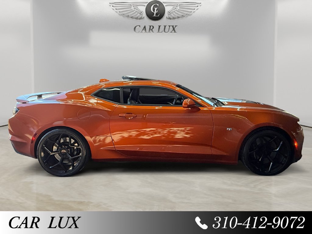 Used 2022 Chevrolet Camaro SS RWD image 6