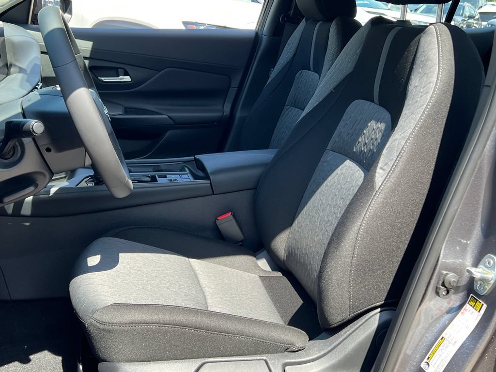 New 2026 Nissan Sentra SV w/ SV Convenience Package FWD image 6