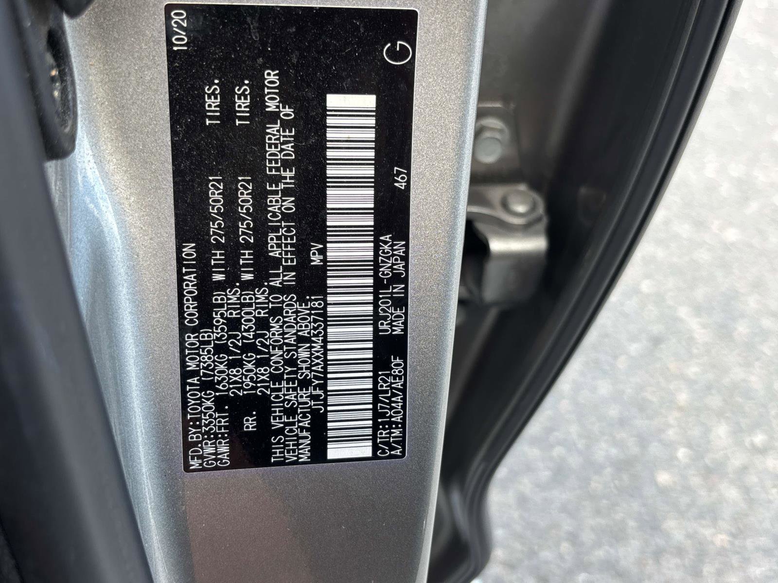 Used 2021 Lexus LX 570 4WD w/ Luxury Package image 32
