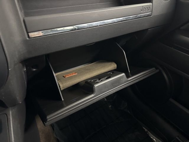 Used 2014 Jeep Patriot Latitude image 41