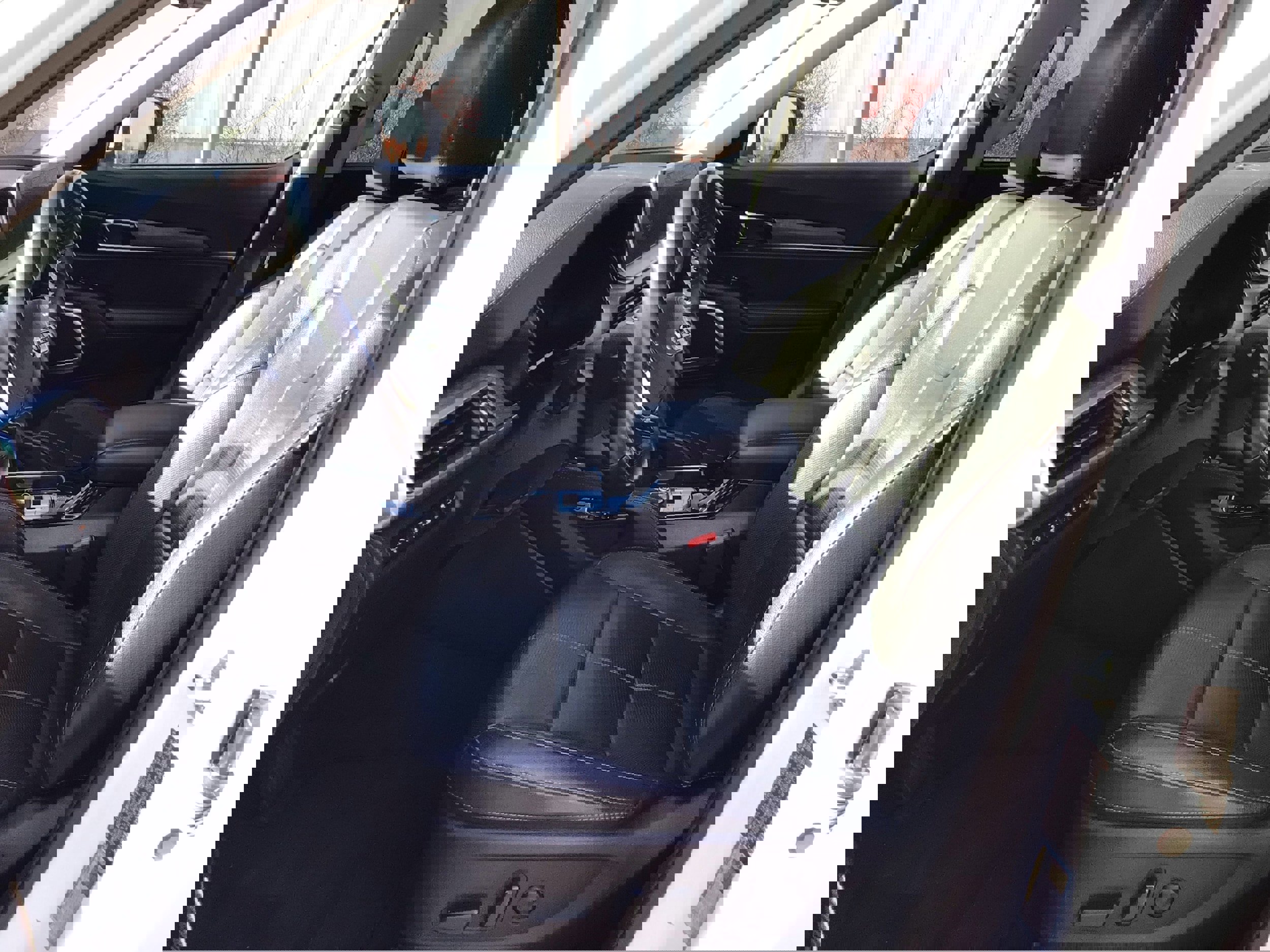 Used 2021 Kia Telluride EX w/ EX Premium Package image 11