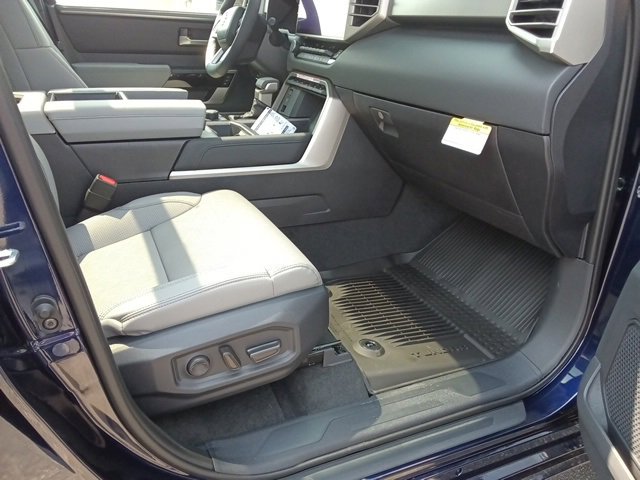 New 2025 Toyota Tundra Limited image 8