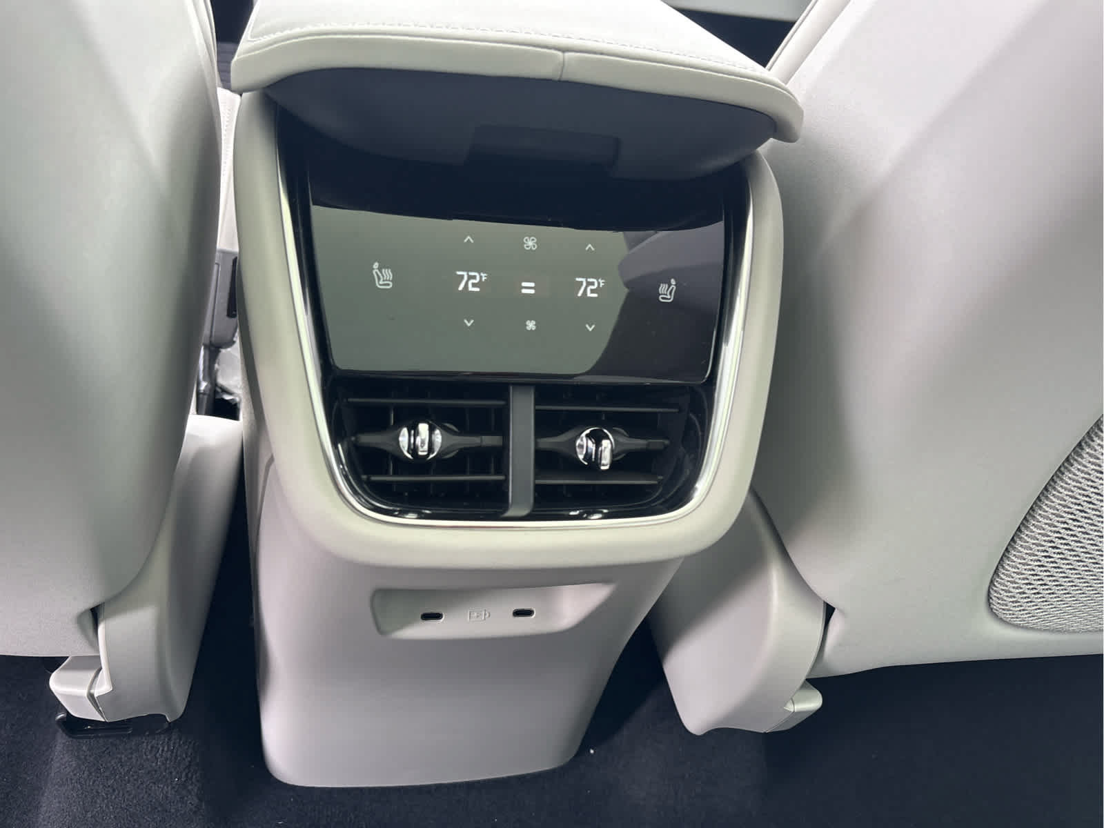 New 2026 Volvo EX90 Plus AWD/4WD image 21