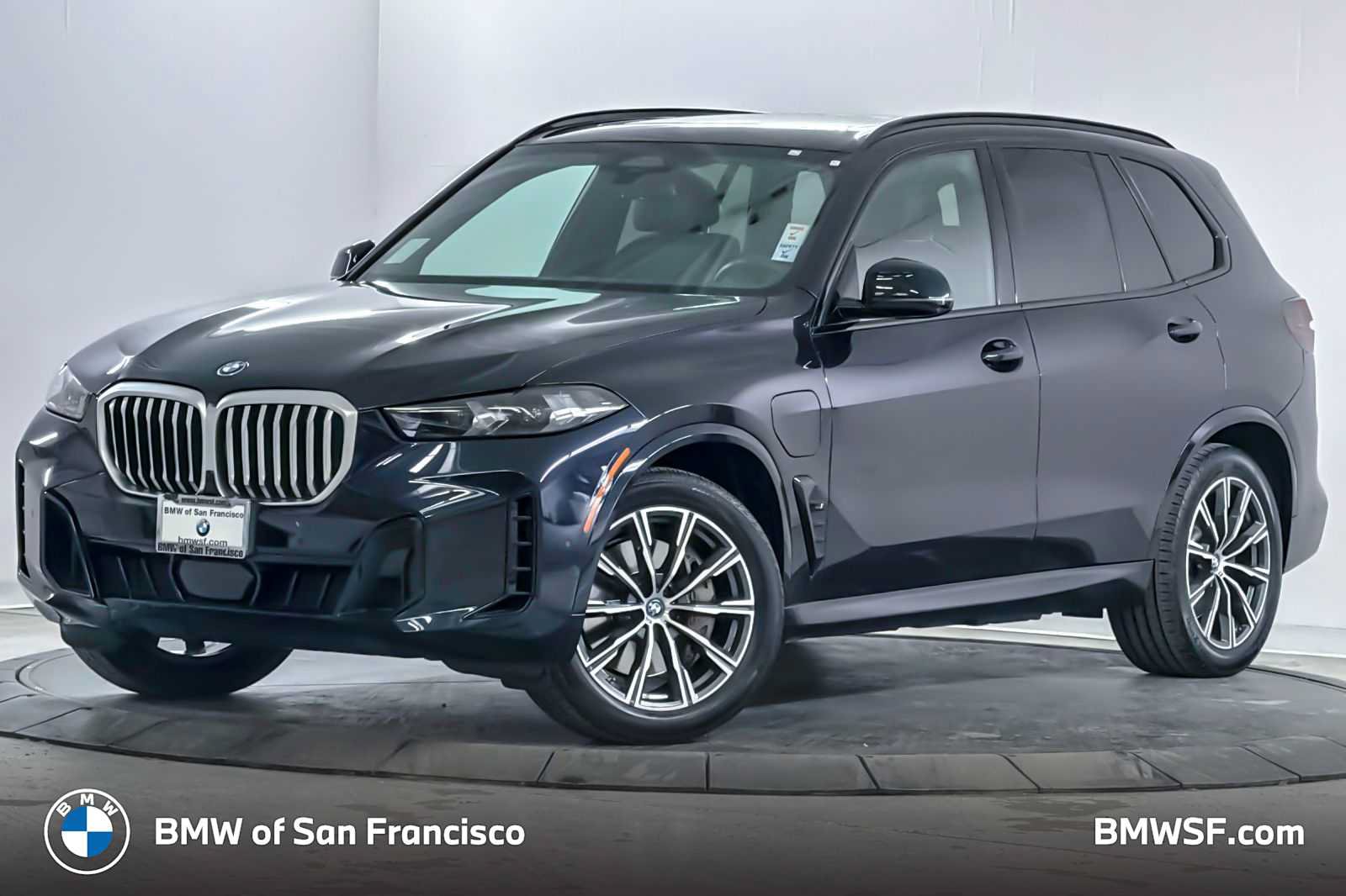 Used 2024 BMW X5 xDrive50e w/ M Sport Package AWD/4WD image 1