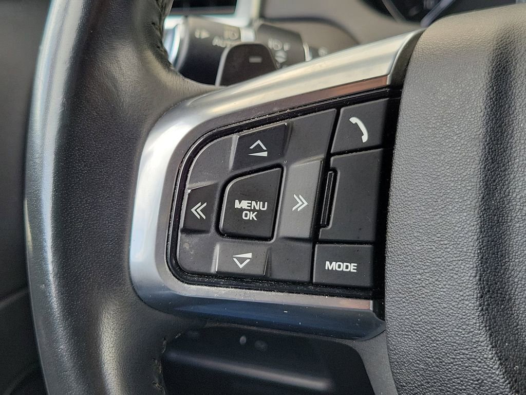 Used 2018 Land Rover Discovery Sport SE image 26