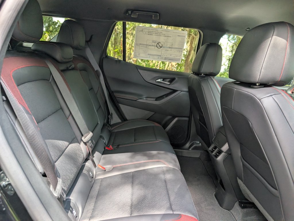 New 2027 Chevrolet Equinox RS FWD image 18
