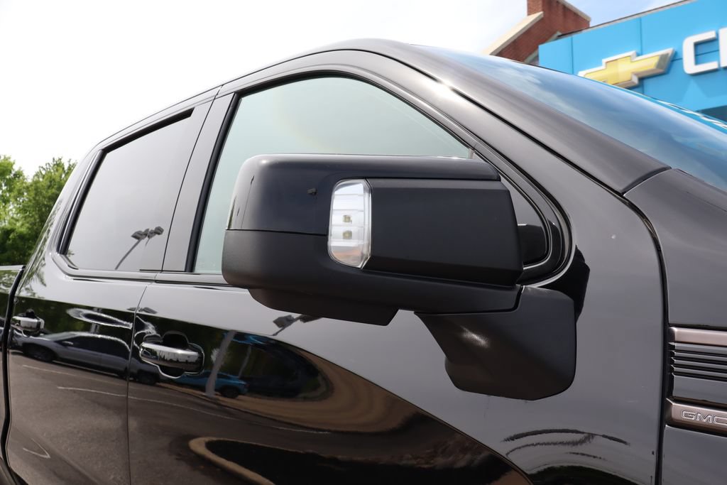 Used 2025 GMC Sierra 1500 AT4X AWD/4WD image 2