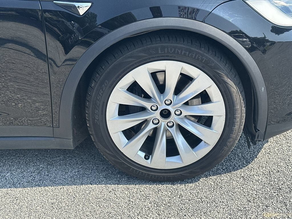 Used 2018 Tesla Model X 75D AWD/4WD image 12
