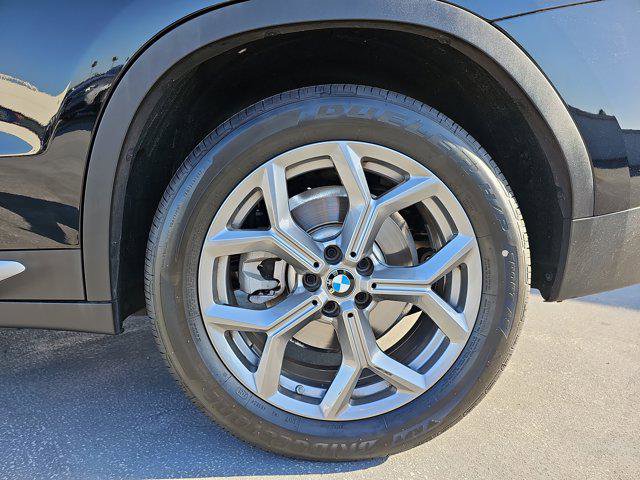 Certified 2024 BMW X3 sDrive30i w/ Premium Package image 34