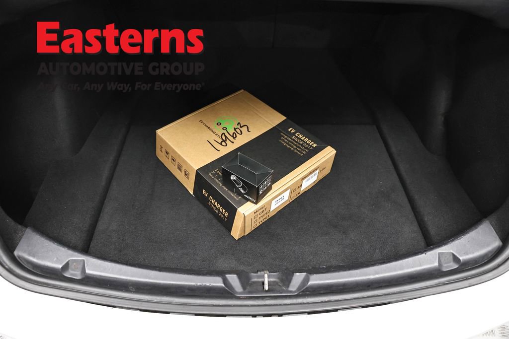 Used 2018 Tesla Model 3 Long Range image 9